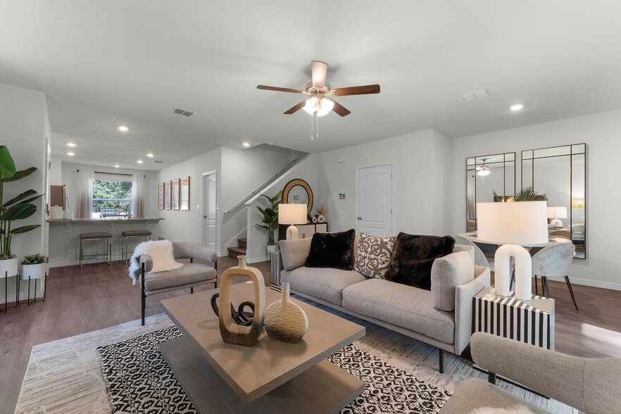 Building Photo - 120 ORMOND GRANDE Blvd