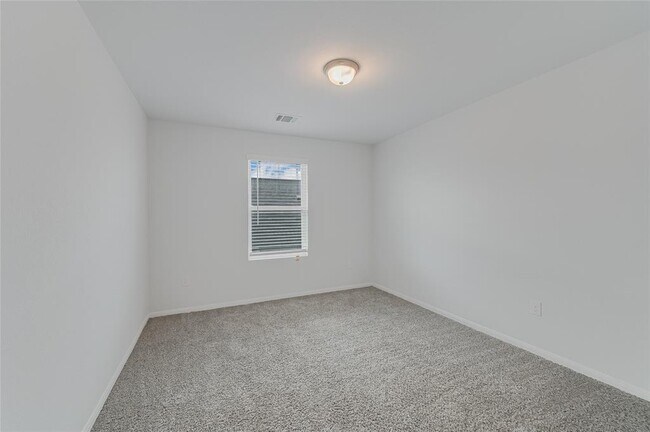 Building Photo - 133 Everglades Dr