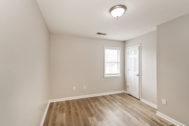 Building Photo - 3450 Bop Blvd