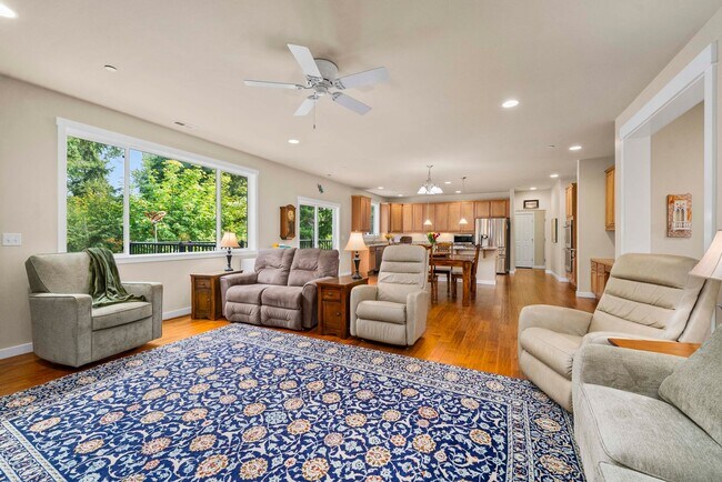 Building Photo - 2030 Nelson St