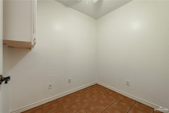 Building Photo - 18 N 30th St