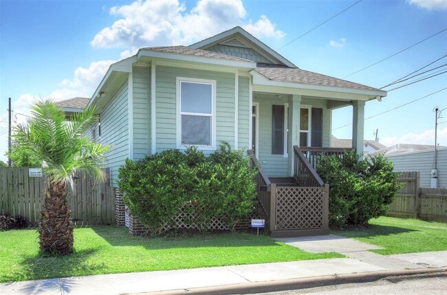 Building Photo - 1413 Kirwin St