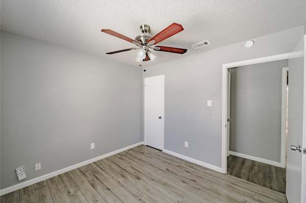 Building Photo - 2909 Lake Park Dr