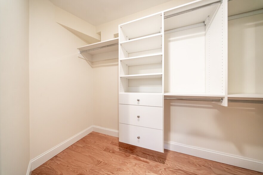 Building Photo - 1 Langdon St