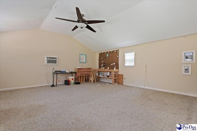 Building Photo - 726 Wisteria Dr