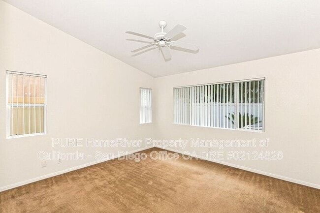 Building Photo - 4849 Lake Shore Pl