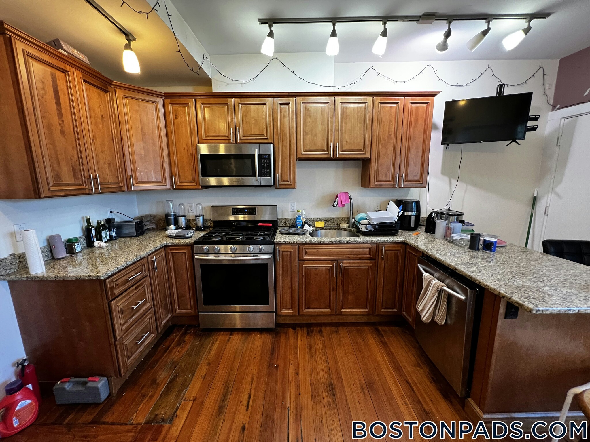 Building Photo - 231 Norfolk St