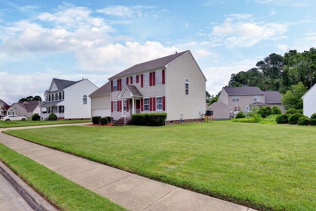 Building Photo - Spacious & Updated Hampton Home