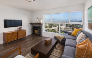 Livingroom Unit 33 - 2965 Waverly Dr