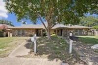 Building Photo - 7639 Dentcrest Dr