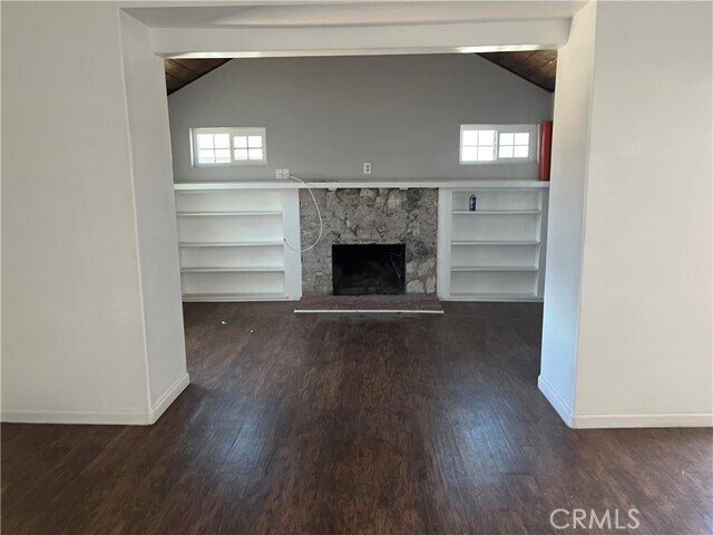 Building Photo - 9358 Claymore St