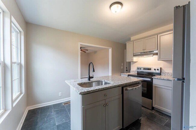 Building Photo - 3708 Valleydale Rd NW