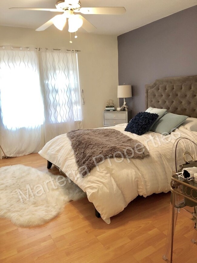 Building Photo - Town Home With Resort Style Amenities