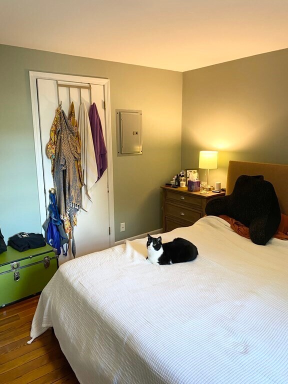 Building Photo - 135 Central St