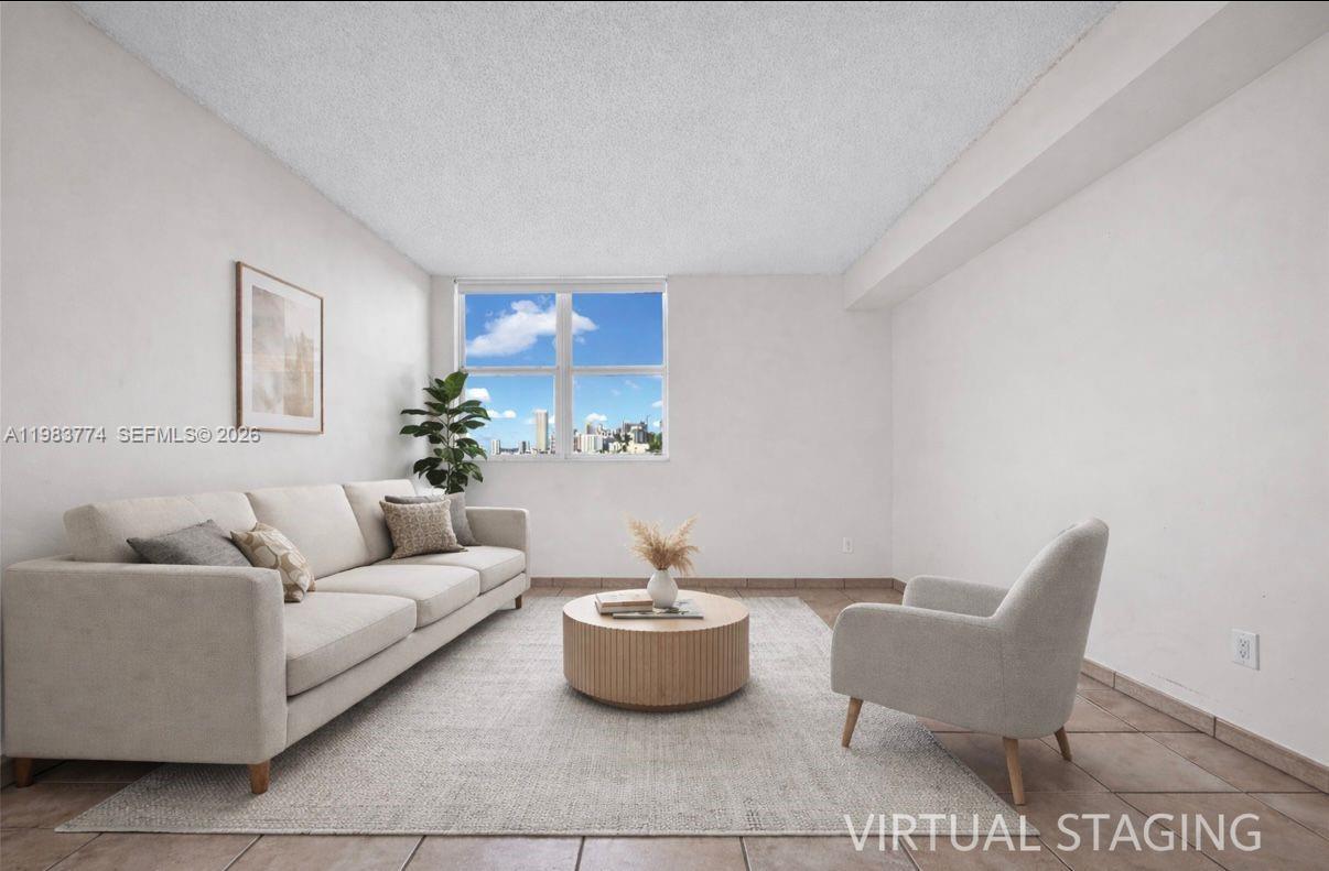 Building Photo - 2475 Brickell Ave