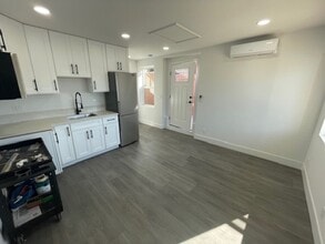 Building Photo - 2145 Calle Serena