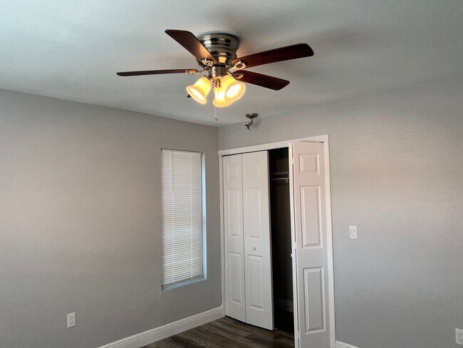 Building Photo - 4042 Audubon Dr