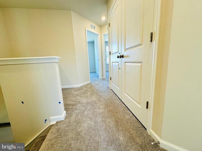 Building Photo - 12 BROOKFIELD Mews