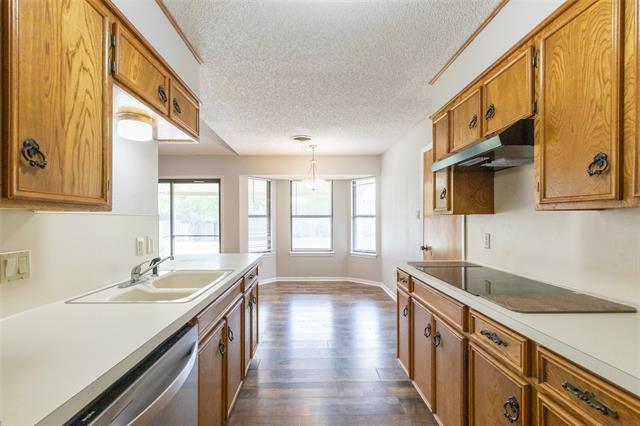 Building Photo - 3826 Crest Way