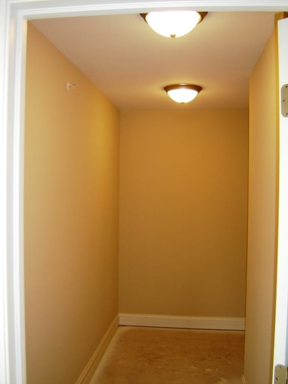 Building Photo - 217 W Quincy St