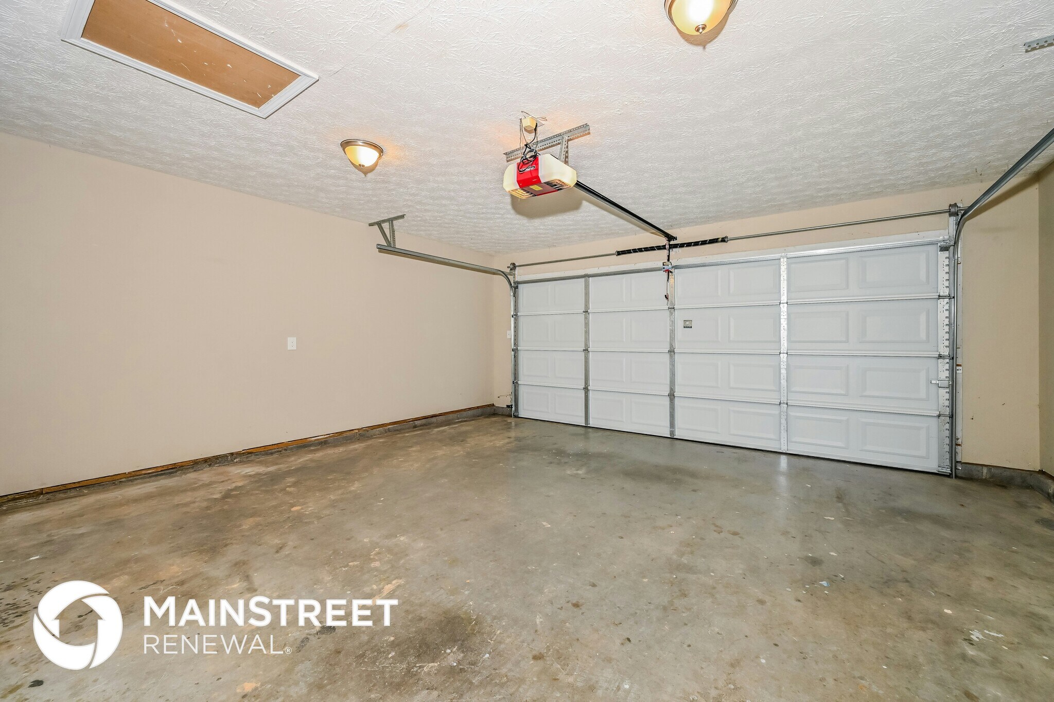 Building Photo - 8244 Oak Terrace Ln