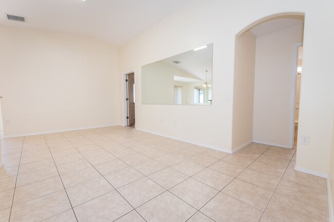 Building Photo - Beautiful home in the Holiday Resort Commu...