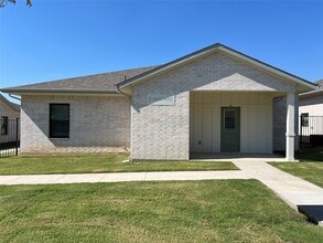 Building Photo - 3050 Viking St