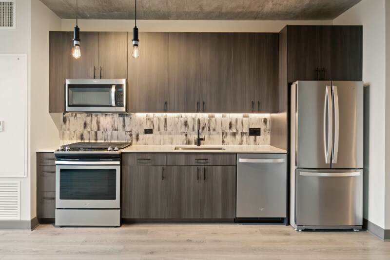 Primary Photo - 165 N Ada St