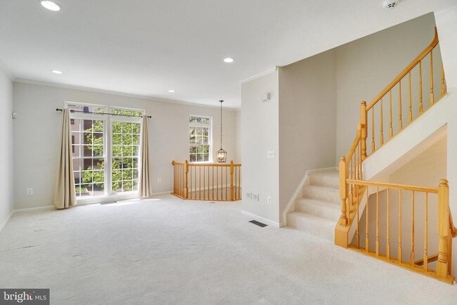Building Photo - 4037 Fairfax Center Hunt Trail