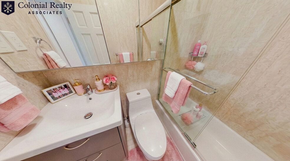 Building Photo - 25 St Marys Ct