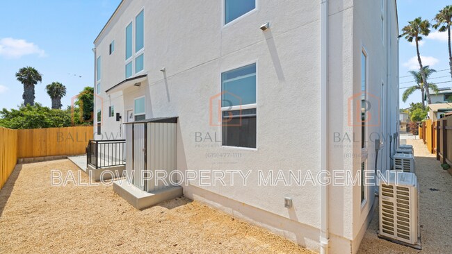 Building Photo - 2921 Ulric St