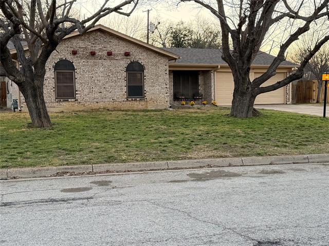 Building Photo - 3709 Wendell Dr