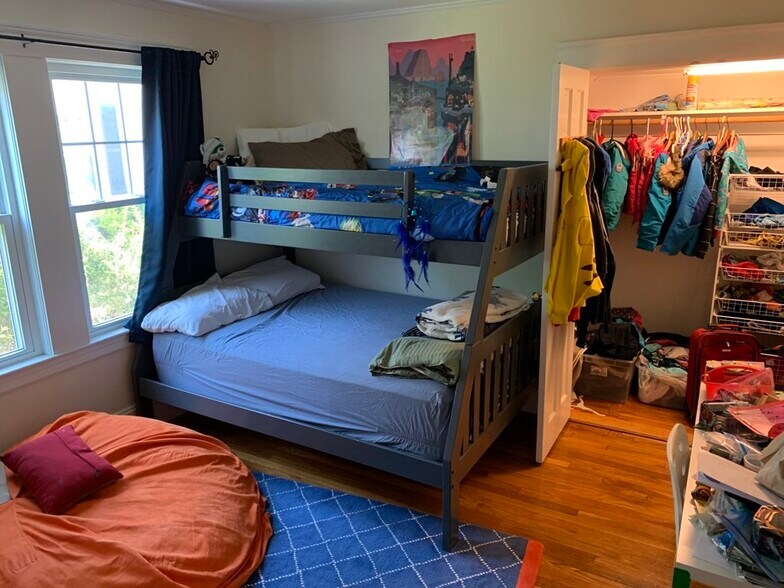 Building Photo - 38 Matignon Rd