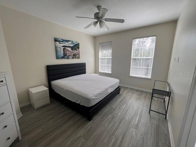 Building Photo - 11565 Mizzon Dr