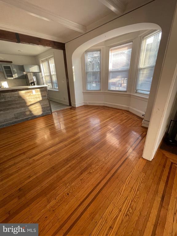 Building Photo - 114 Levering St