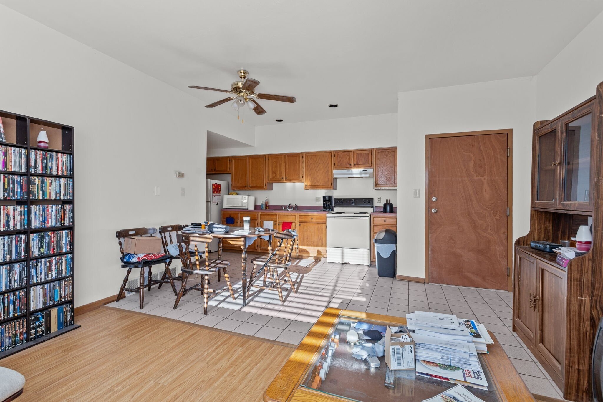Building Photo - 569 Woodmont Ave