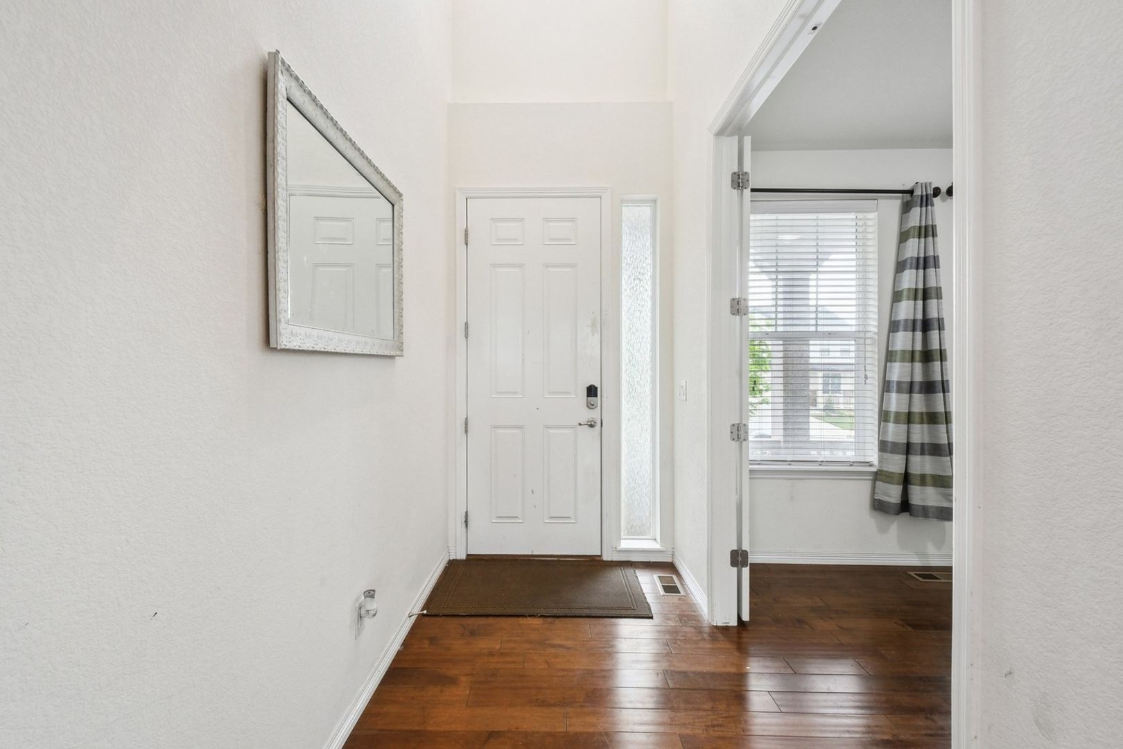 Building Photo - 8910 Azalea Ct