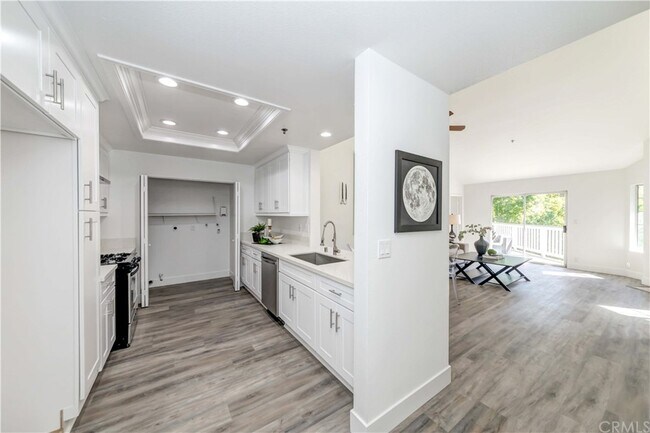 Building Photo - 10371 Garden Grove Blvd
