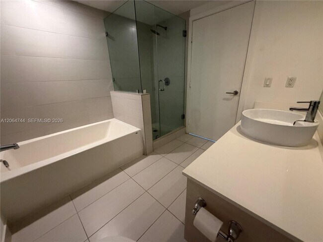 Building Photo - 4250 Biscayne Blvd