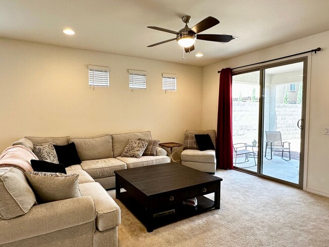Building Photo - BEAUTIFUL VERRADO 3 BEDROOM PLUS DEN WITH ...