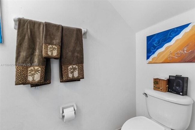 Building Photo - 230 SE 29th Ave