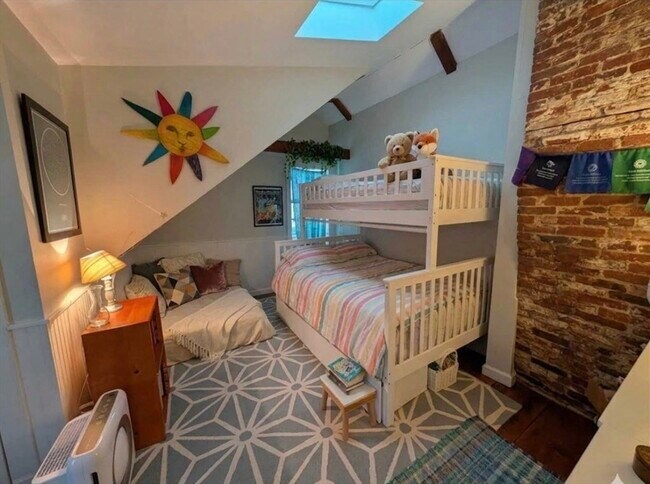 Building Photo - 15 Washington St