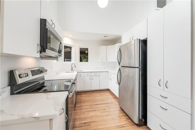 Building Photo - 11916 Moss Point Ln