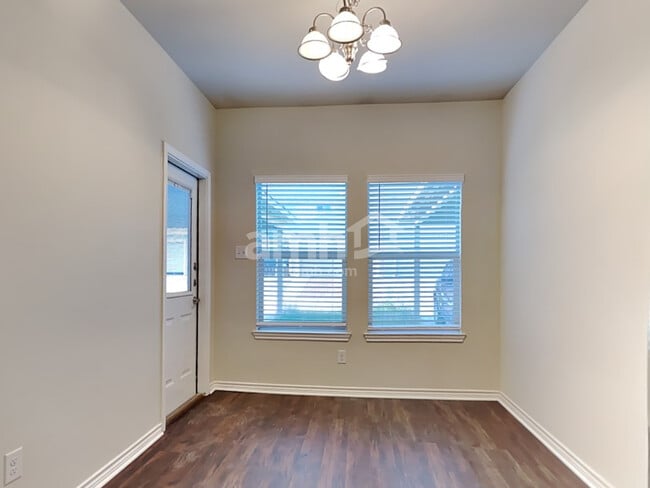 Building Photo - 5513 Soledad Dr