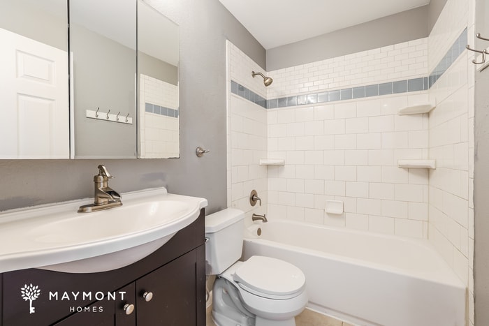 Building Photo - 1541 S Biscay Ct