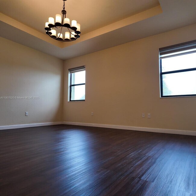 Building Photo - 8618 W 33rd Ave