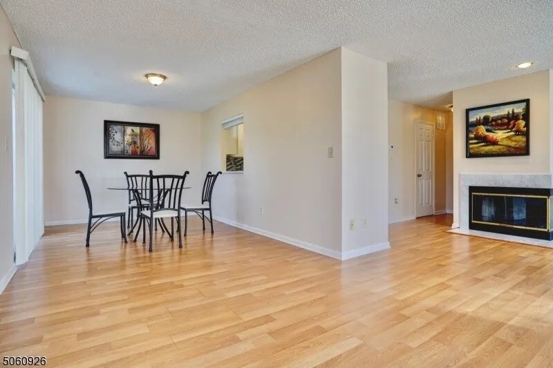 Dining room - 47 Rutgers Dr