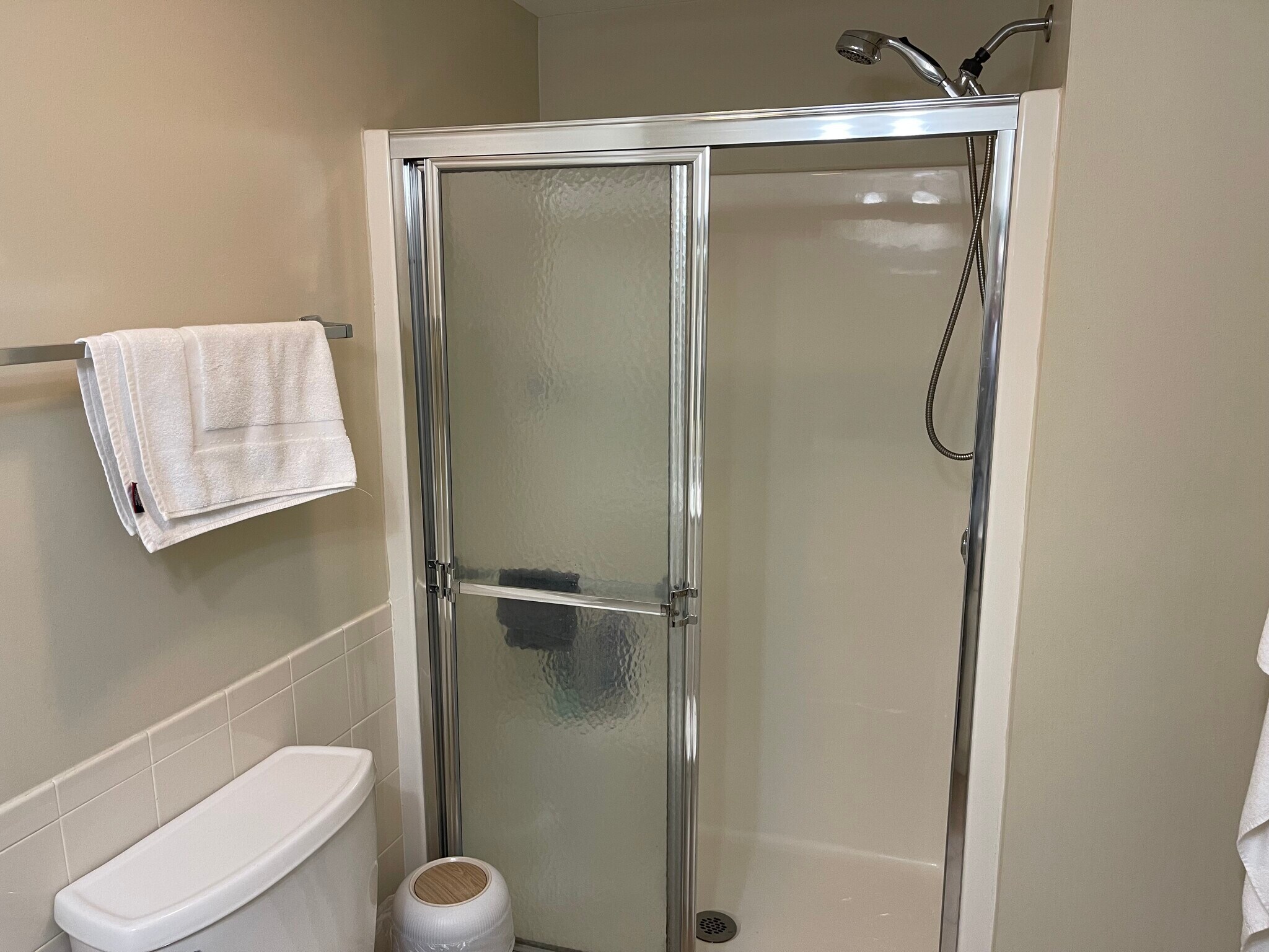 Building Photo - 10 Florence St