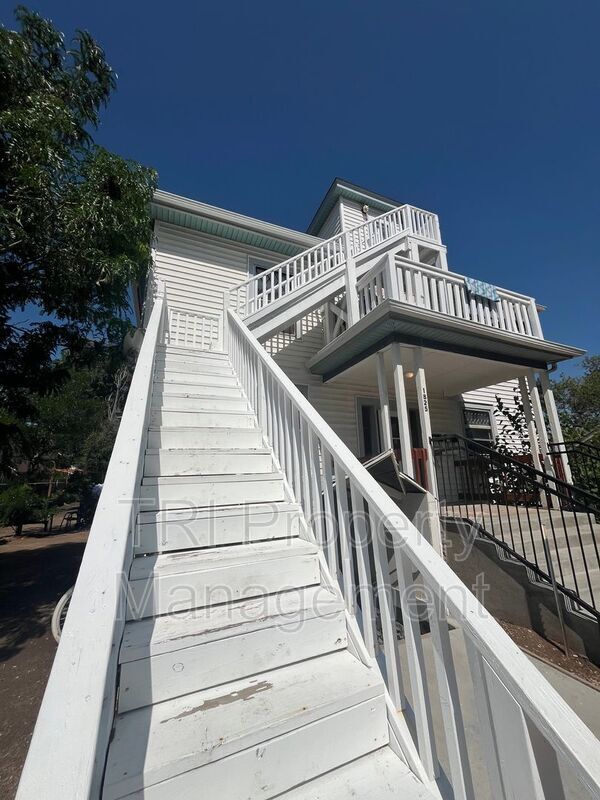 Building Photo - 1825 12th Ave