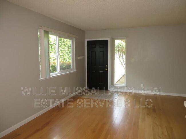 Building Photo - 2505 Prescott Rd